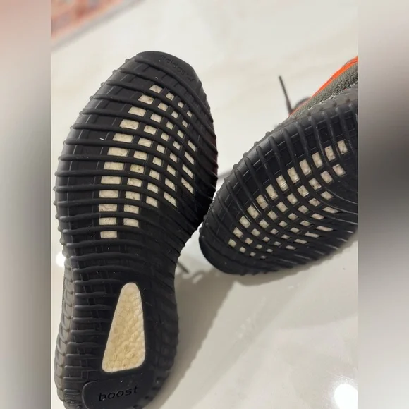 YEZZY Adidas Knit Sneakers with Orange Accent - Picture 5 of 5
